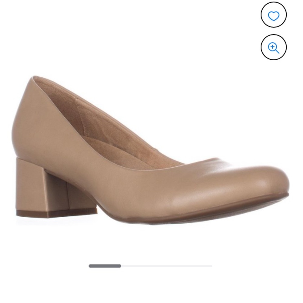 Naturalizer Donelle kitten heel size 8.5